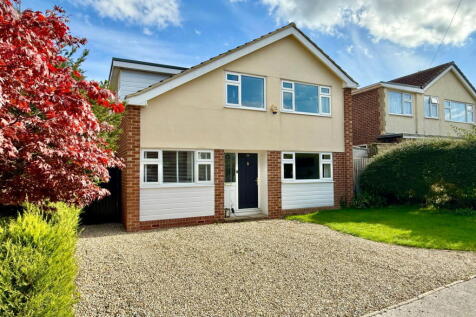 Wetherby, Templar Gardens, LS22 4 bed detached house for sale
