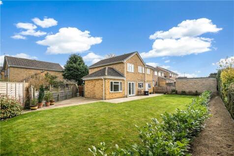 Lindrick Close, Ripon, North Yorkshire 4 bed detached house for sale