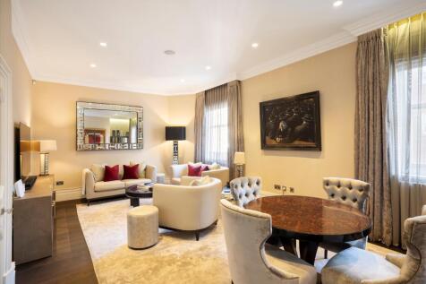 Berkeley Street, Mayfair, London, W1J 2 bed flat for sale