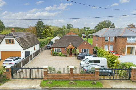 Church Road, Ramsden Bellhouse... 6 bed bungalow for sale