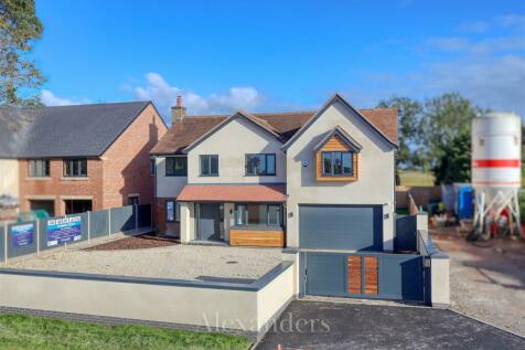 6 bedroom detached house for sale