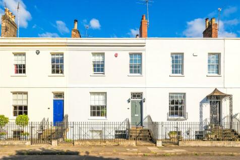 4 bedroom town house for sale