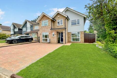 5 bedroom detached house for sale