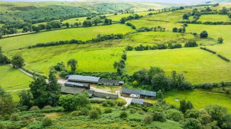 Detached house for sale