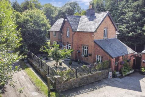 Tylwch, Llanidloes, Powys, SY18 4 bed detached house for sale