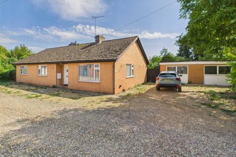 3 bedroom detached bungalow for sale