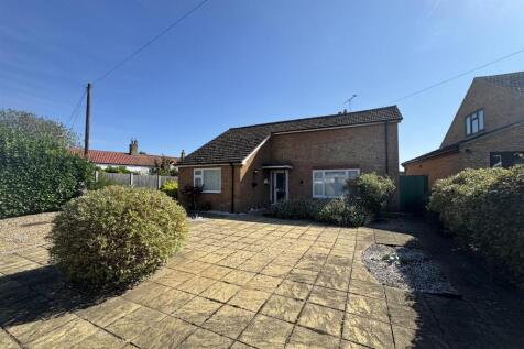 3 bedroom detached bungalow for sale