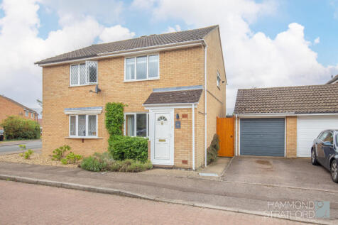 2 bedroom semi-detached house for sale