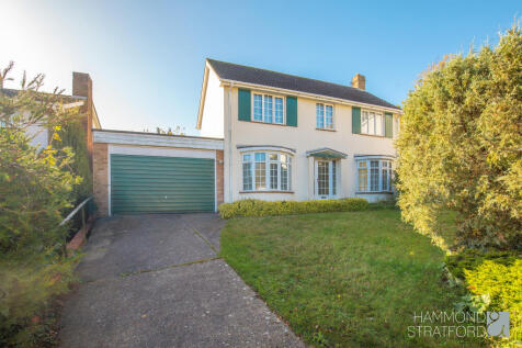 Cranleigh Rise, Eaton 3 bed detached house for sale
