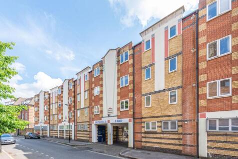 Hopewell Yard, Camberwell, London, SE5 2 bed flat for sale