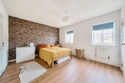 Blakes Road, Peckham, London, SE15 4 bed terraced house for sale