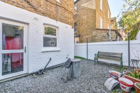 Rita Road, Vauxhall, London, SW8 1 bed flat for sale