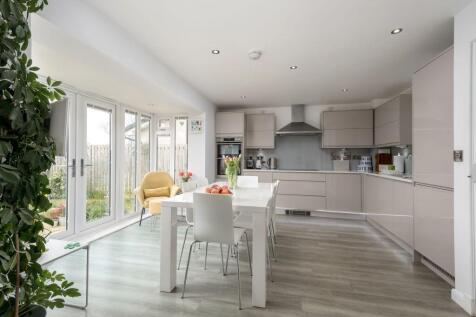 28 Skerryvore Loan, Edinburgh, EH10 6TX 4 bed detached house for sale