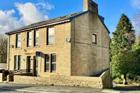 4 bedroom semi-detached house for sale