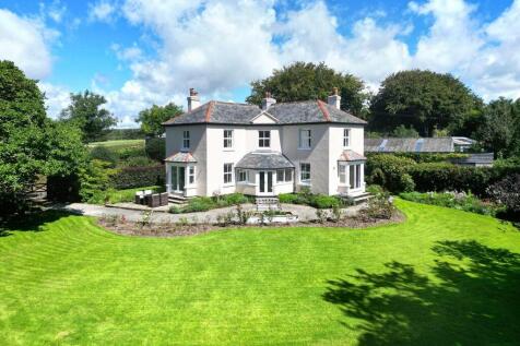 Woodleigh, Kingsbridge, Devon, TQ7 4 bed house for sale