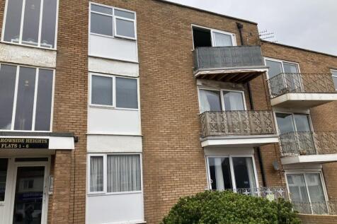 Harrowside Heights, Blackpool, FY4 1RL 2 bed flat for sale