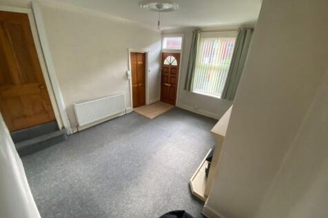 Woodside Avenue, Burley, Leeds, LS4 2QX 2 bed terraced house for sale