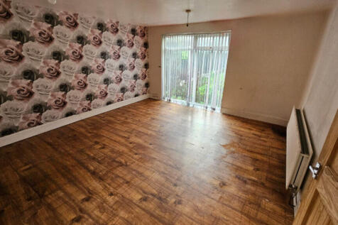 Dulverton Place, Beeston, Leeds, LS11... 4 bed terraced house for sale