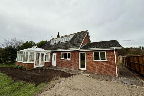 Wroxham Road, Norwich NR13 3 bed chalet for sale