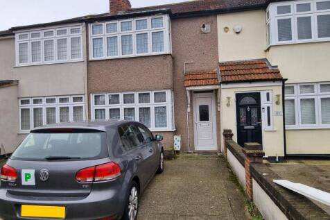 Romford RM7 3 bed terraced house for sale