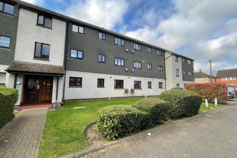 15 Meresmans, Teviot Avenue, Aveley... Studio for sale