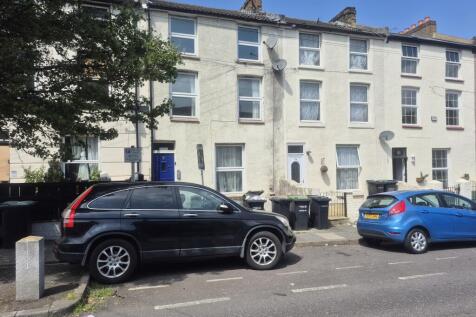 Flat 3, 133 Wellington Street... 1 bed flat for sale