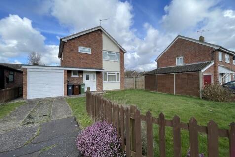 41 Whitelands, Fakenham, Norfolk NR21... 3 bed detached house for sale