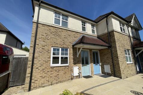43 Church Road, Boreham, Chelmsford... 1 bed flat for sale