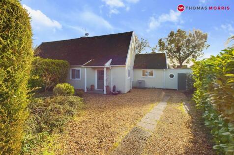 24 Brockholt Road, Caxton, Cambridge... 3 bed semi