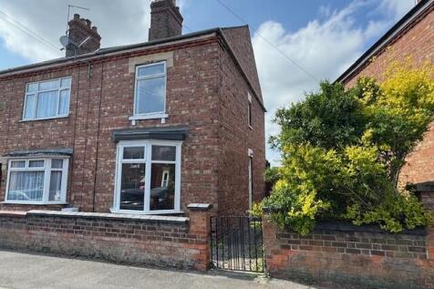 25 Havelock Street, Spalding... 2 bed end of terrace house for sale