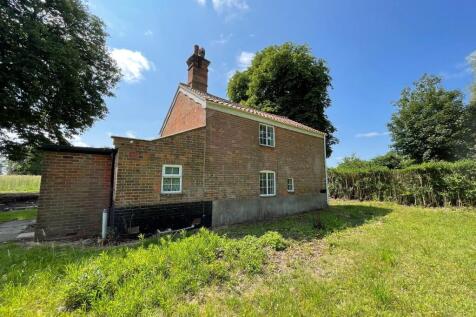 Bridge Cottage, Loddon Road, Broome... 3 bed detached house for sale