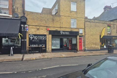 43 High Street, Herne Bay, Kent CT6 5LN 2 bed maisonette for sale