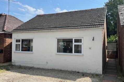 38 Highfield Road, March... 2 bed detached bungalow for sale