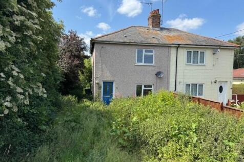 153 The Drove, Barroway Drove... 3 bed semi