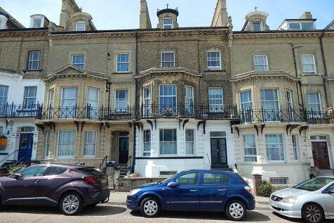 Flat 3, 5 Kirkley Cliff, Lowestoft... 1 bed flat for sale