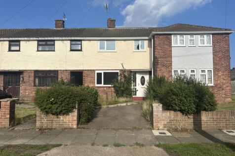 52 Newnham Green, Gorleston, Great... 3 bed terraced house for sale