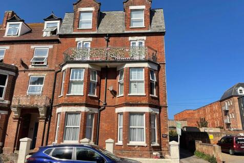 Flat 6, Cliffdale, 4 Cabbell Road... 1 bed flat for sale