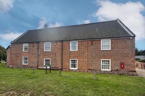 8 bedroom cottage for sale