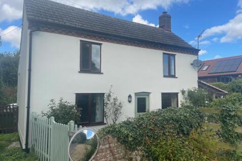 Rose Cottage, Wood Norton Road... 3 bed detached house for sale