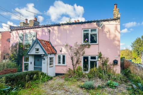 2 bedroom semi-detached house for sale