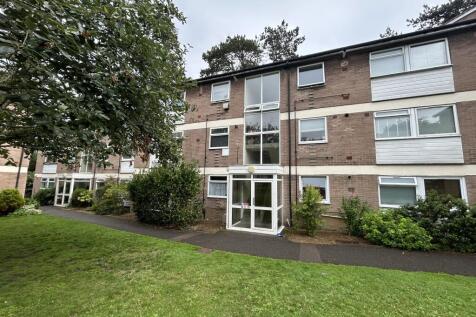 Flat 10, Pine Lodge, Tonbridge Road... 2 bed ground floor flat for sale