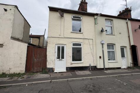 21 Alma Road, Lowestoft, Suffolk NR32... 2 bed end of terrace house for sale