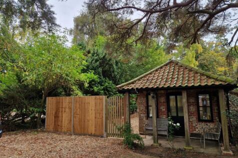 Willow Cottage, Felbrigg Lodge... 1 bed cottage for sale