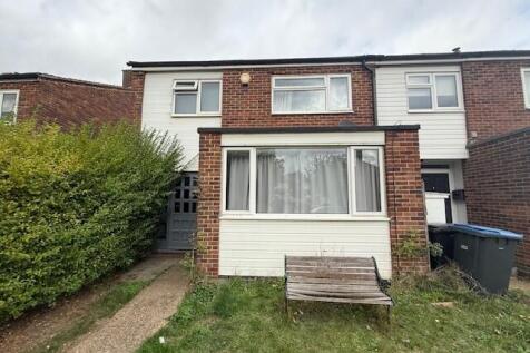 70 Altham Grove, Harlow CM20 2PH 5 bed end of terrace house for sale