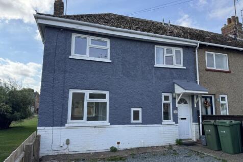 17 Woodwark Avenue, King's Lynn PE30 2BA 3 bed end of terrace house for sale