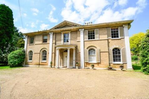 Flat 6, Knapton House, North Walsham... 1 bed flat for sale