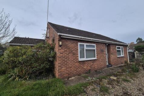 3 Arnfield Lane, Norwich, Norfolk NR5... 2 bed bungalow for sale