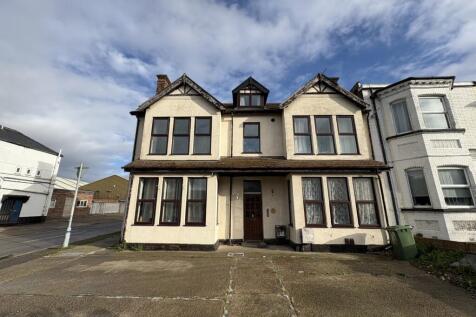 Flat 5, Helen House, 282 Southtown... 1 bed flat for sale