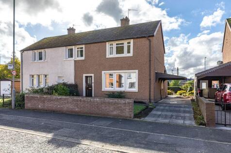 44 Inchmead Crescent, Kelso TD5 7LN 3 bed semi