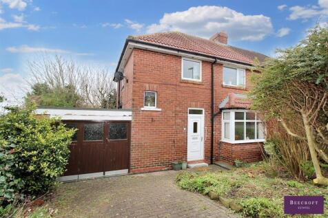 Clough Road, Hoyland, Barnsley 3 bed semi